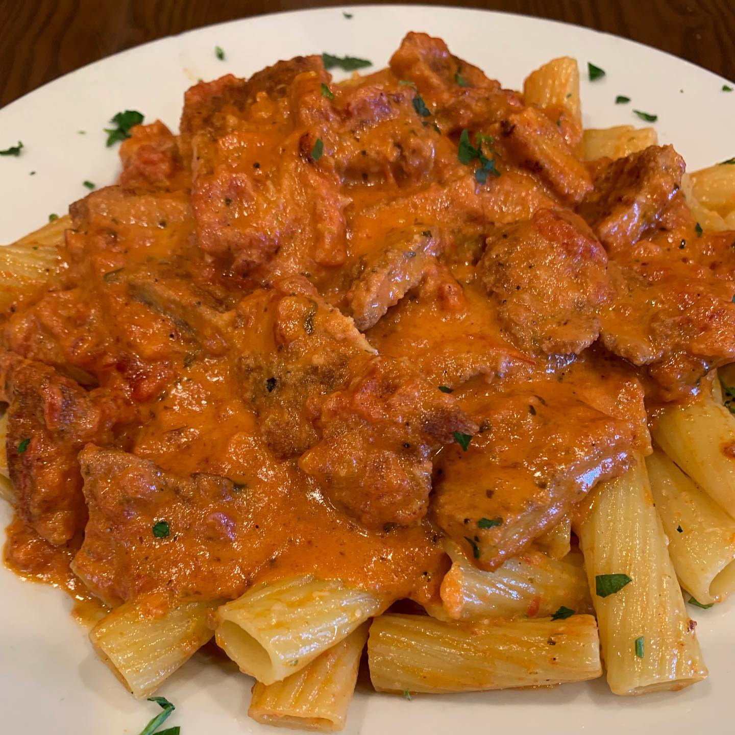 Rigatoni with sausage in creamy vodka sauce
